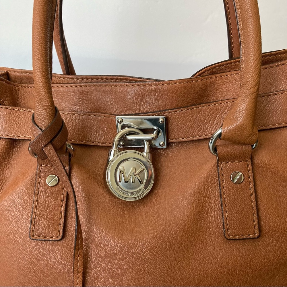 Michael Kors Hamilton Leather Handbag | Sholder Bag Silver Hardware - Picture 4 of 16
